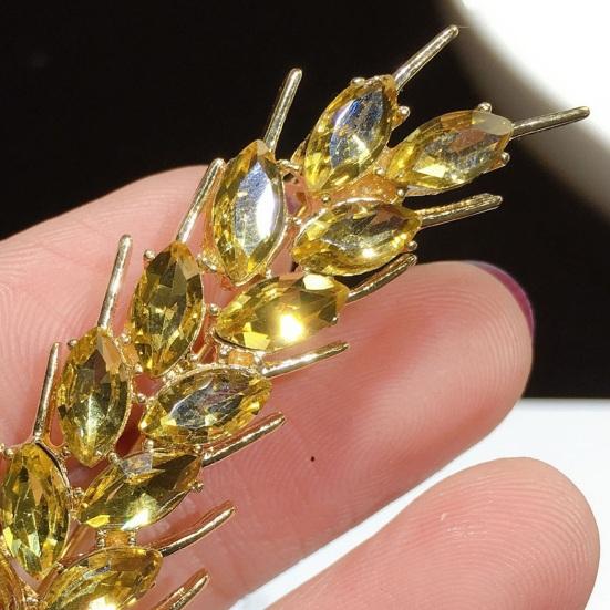 Женская модная брошь, булавка из искусственного жемчуга, блестящие стразы, инкрустация, золотая брошь из пшеницы, элегантный значок из сплава, сумка, свитер, костюм, шаль, украшение, одежда