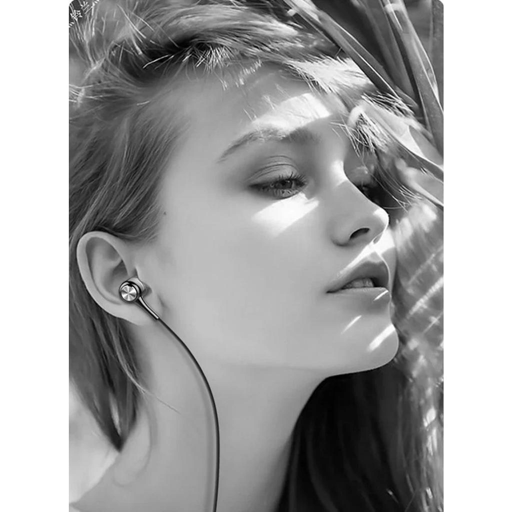 3.5mm Wired Earphone In Ear Headset HIFI Heavy Bass Earbuds Monitor Sports Headset Stereo Music Gaming Headphone with Microphone