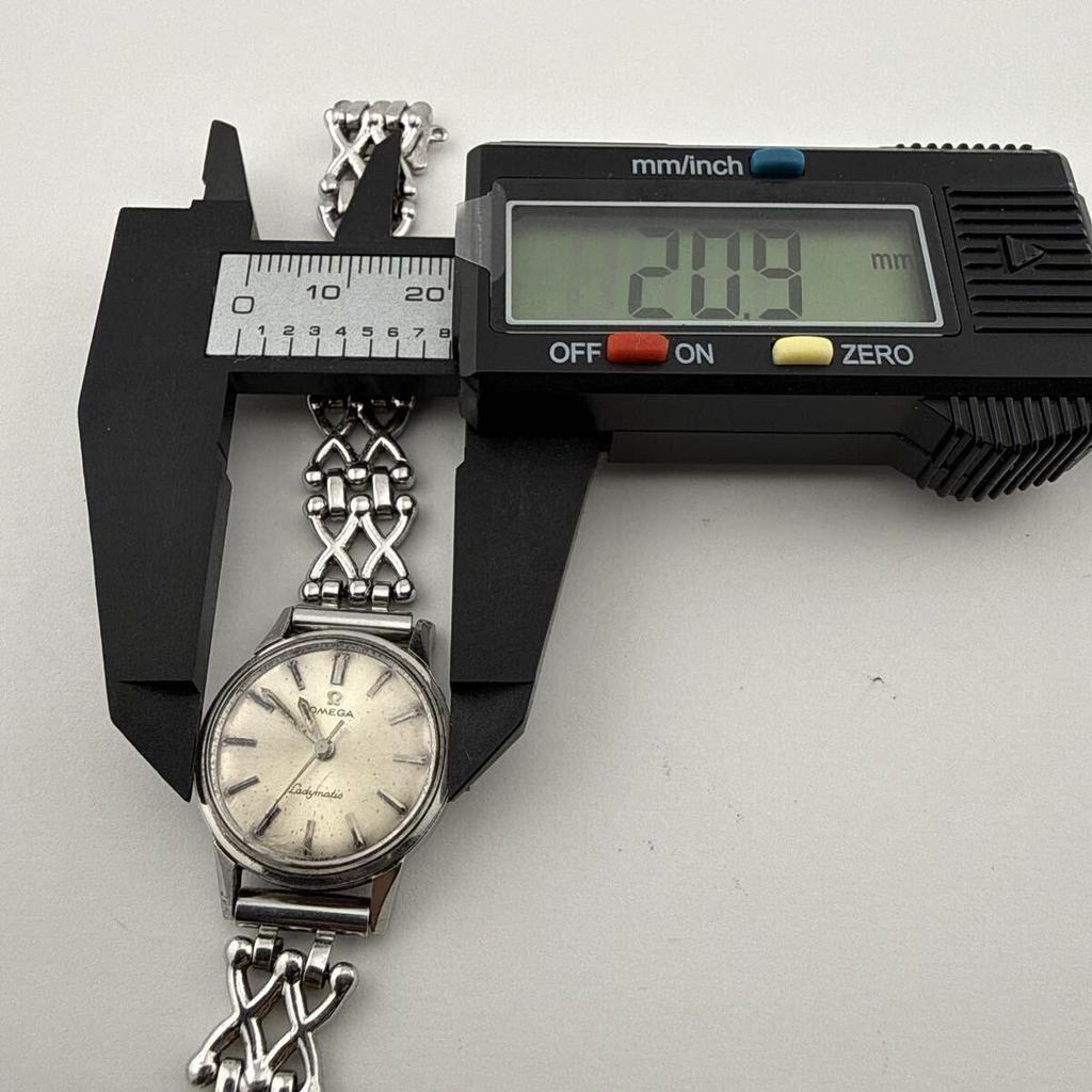 Б/у женские механические часы OMEGA Seamaster Ladymatic (С ручным заводом) Рабочий пункт [U416]