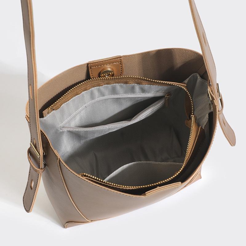 IELGY Women's Fashion Bucket Bag, Versatile Commuter Large-capacity Shoulder Underarm Tote Bag