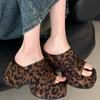 Летняя мода Открытый носок Леопардовый принт Платформа Тапочки на танкетке Женские Туфли на массивном каблуке Zapatos De Mujer