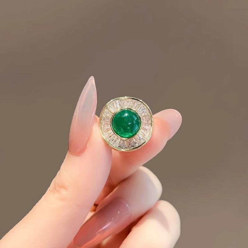 High-end Emerald Brooch, Women's Exquisite Anti-glare V-neck Button, New Dress Fixing Pin