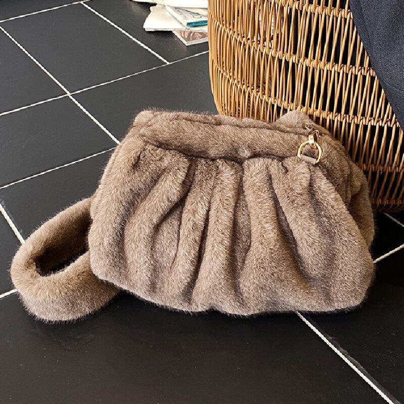 Autumn and Winter Pleated Cloud Plush Bag New Lady Style Shoulder Bag Niche Commuter Messenger Hair Bag