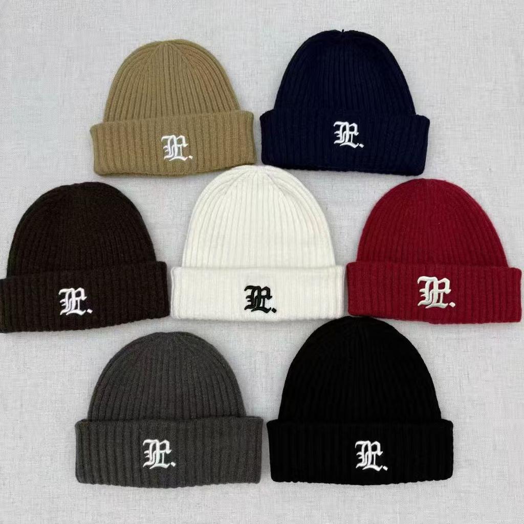 Wool hat hot-selling alphabet autumn and winter cold hat men and women couples knitted hat warm thickened ear protection simple