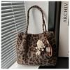 Street Style Leopard Print Plush Tote Bag With Magnetic Closure For Casual Daily Use