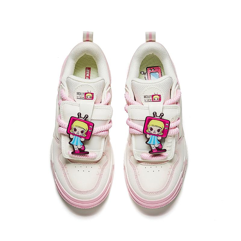 POP MART X Molly x Anta Совместная коллекция Телешоу Низкие повседневные кроссовки Женские Бело-розовые Сникеры 922348001-7