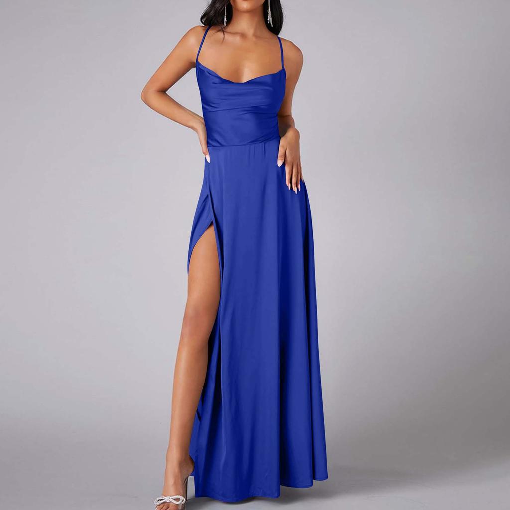 Женское летнее длинное атласное платье с открытой спиной и воротником-хомутиком на бретельках