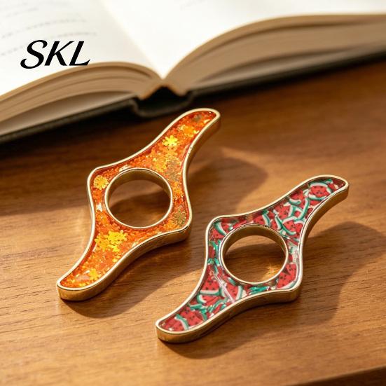 Eye-catching Glitter Bookmark Book Page Holder, Thumb Ring Holder for Reading, Smooth Edge Metal Opener Reading Accessory Students Readers