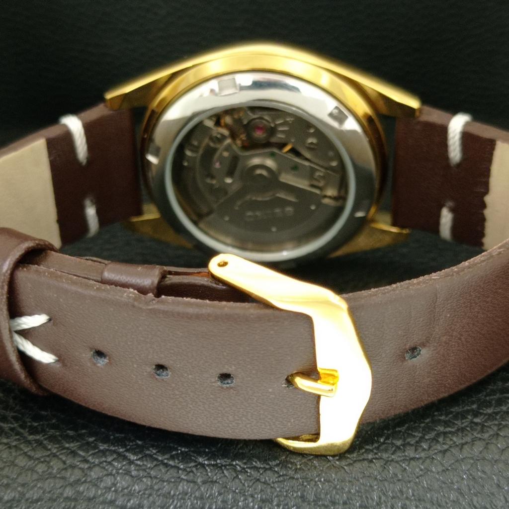 ЯПОНСКИЕ ВИНТАЖНЫЕ ОТРЕМОНТИРОВАННЫЕ МУЖСКИЕ АВТОМАТИЧЕСКИЕ ЧАСЫ SEIKO 5 С БЕЛЫМ ЦИФЕРБЛАТОМ a442381-1