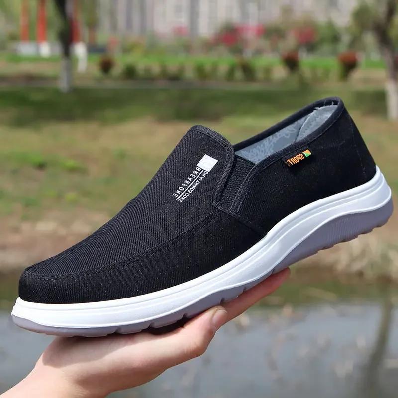 Мода 2024 года, весна и осень, новые мужские туфли из старой пекинской ткани, ленивые туфли на плоской подошве, удобная повседневная обувь с мягкой подошвой