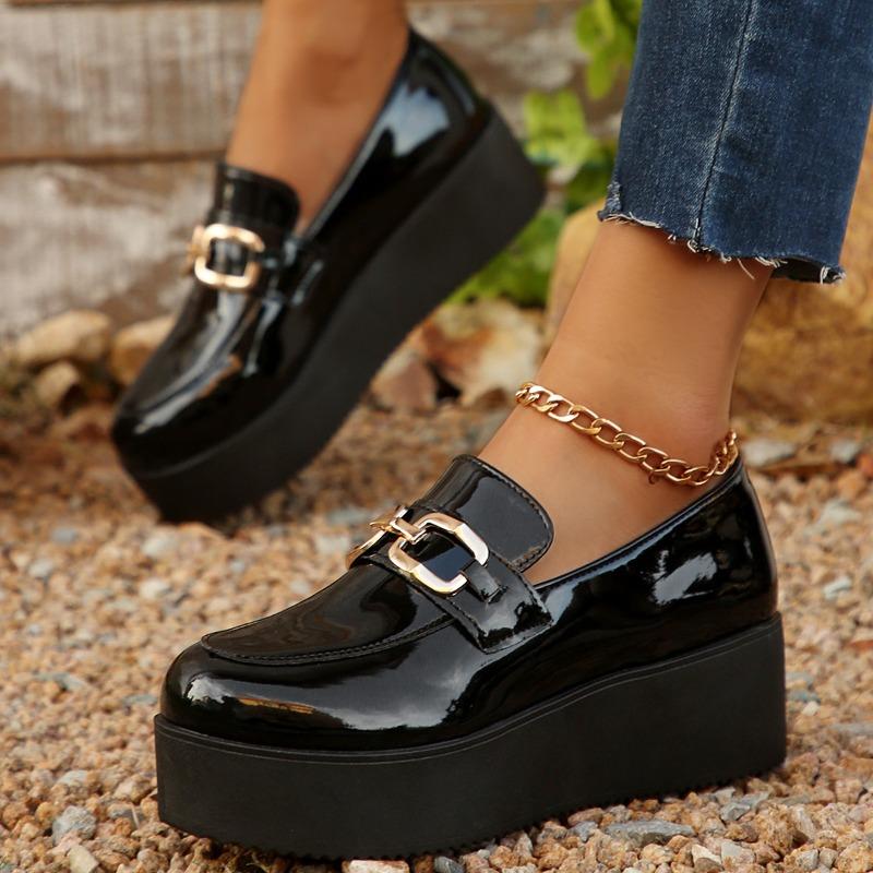 Patent Leather Single Shoes Autumn New Round Toe Deep Mouth Metal Buckle Platform Non-Slip Heeled Loafers