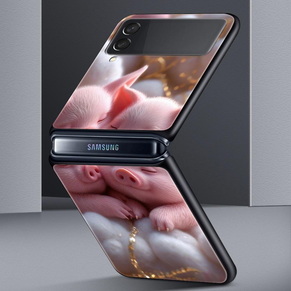 Cute Pig Hard PC Phone Case For Samsung Galaxy Z Flip 7 6 5 4 Black Cover For Galaxy Z Flip 3 Foldable Fundas Shell Capas Bags