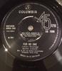 7inch Record WAYNE GIBSON - For No One DB7998 Columbia 1966 UK Rock Used