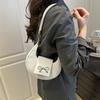 Simple Casual Retro Solid Color 2025 Spring New Niche Fashion Foreign Style Design Single Shoulder Underarm Baguette Bag Women