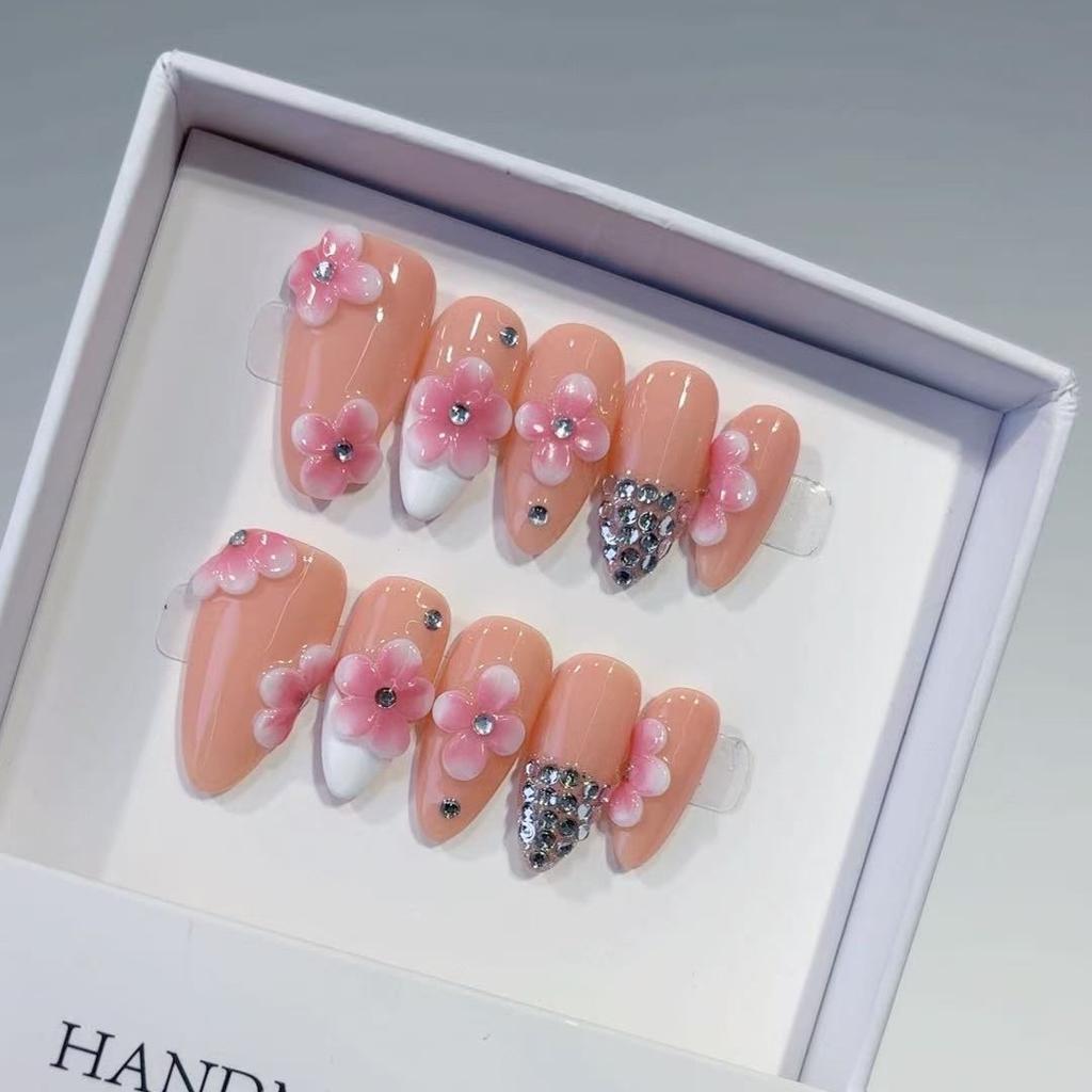 High Quality pink French Golden Three-dimensional ABS Artificial Nails Fashionable Almond Medium Length Pre-Designed 24pcs