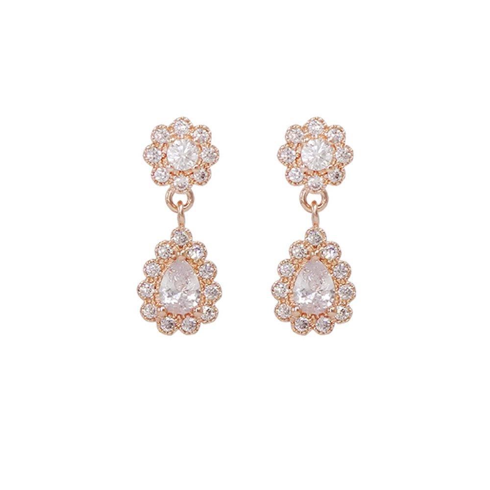 [Celebrity Wear] A Lady Earrings