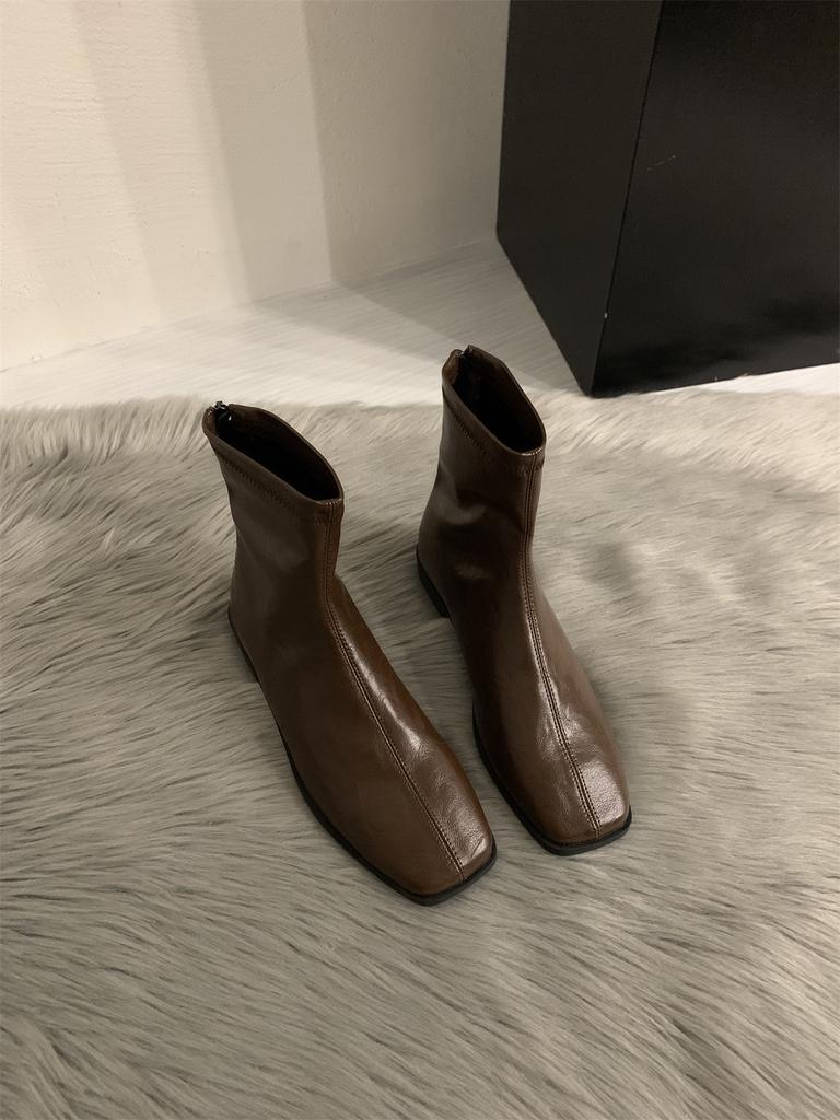 2025 осень и зима новые минималистичные из мягкой кожи квадратный носок универсальные на низком каблуке ботинки мартин женские с задней молнией на плоской подошве тонкие короткие ботинки