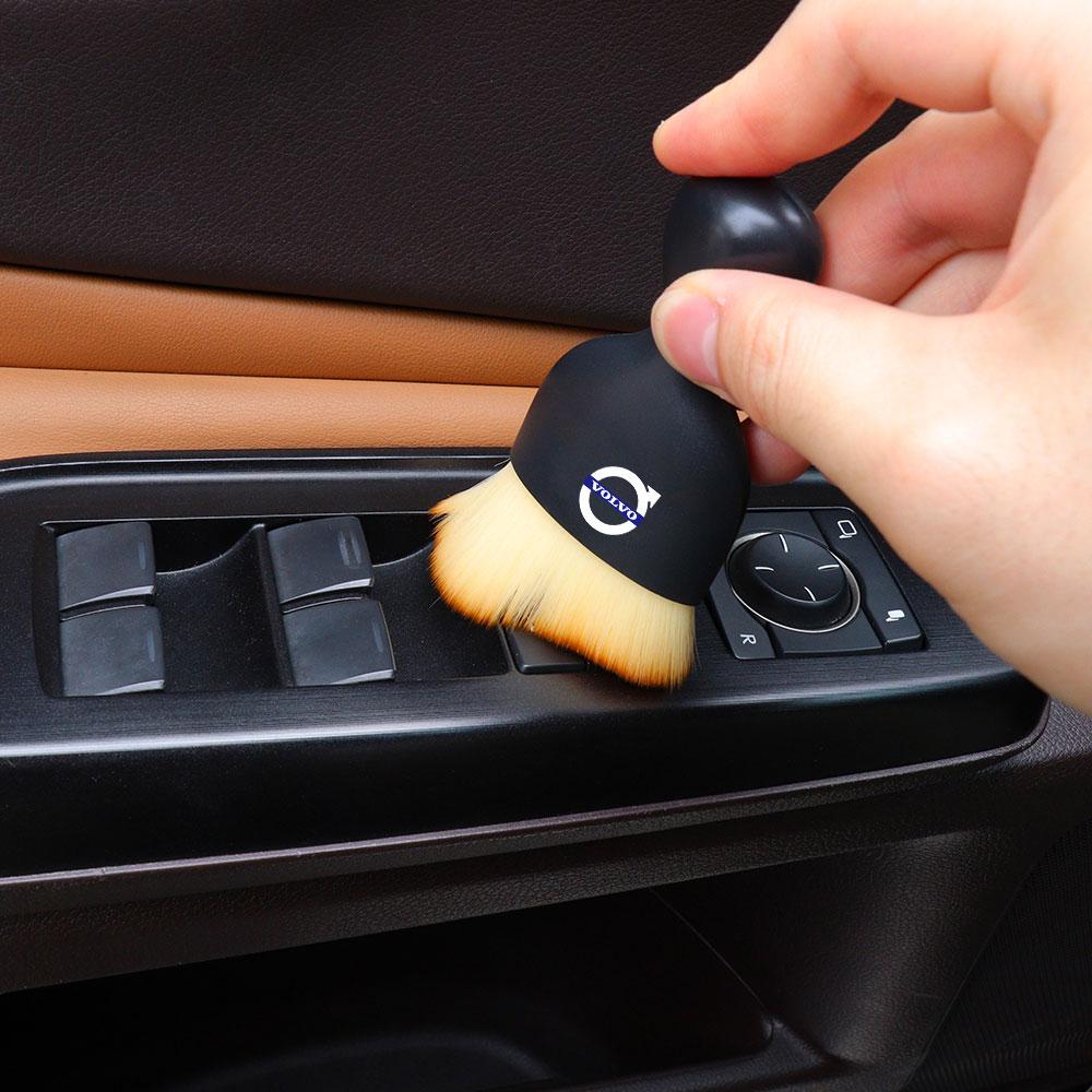 1Pcs Car Interior Cleaning Tool Air Outlet Cleaning Soft Brush With Shell Dust Brush For volvo Rdesign XC60 XC90 V40 V50 V60 V90