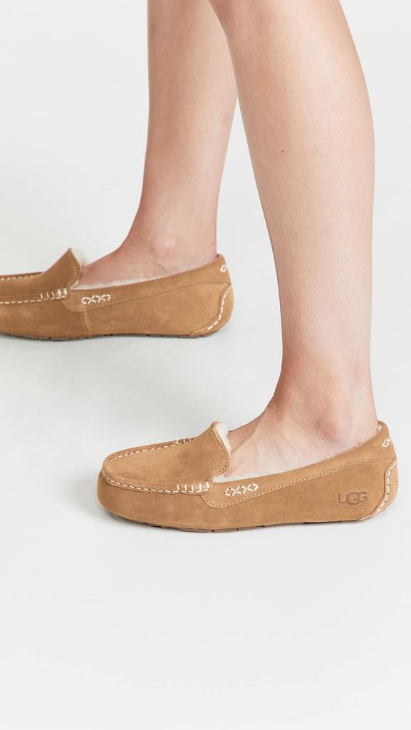 [UGG] Мокасины Ansley для женщин, Каштановый, Размер США 07 (24 см)