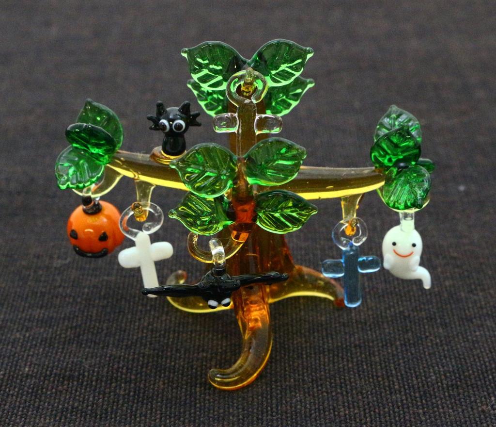 Fourcart Cute Handmade Glass Halloween Tree Set of 6