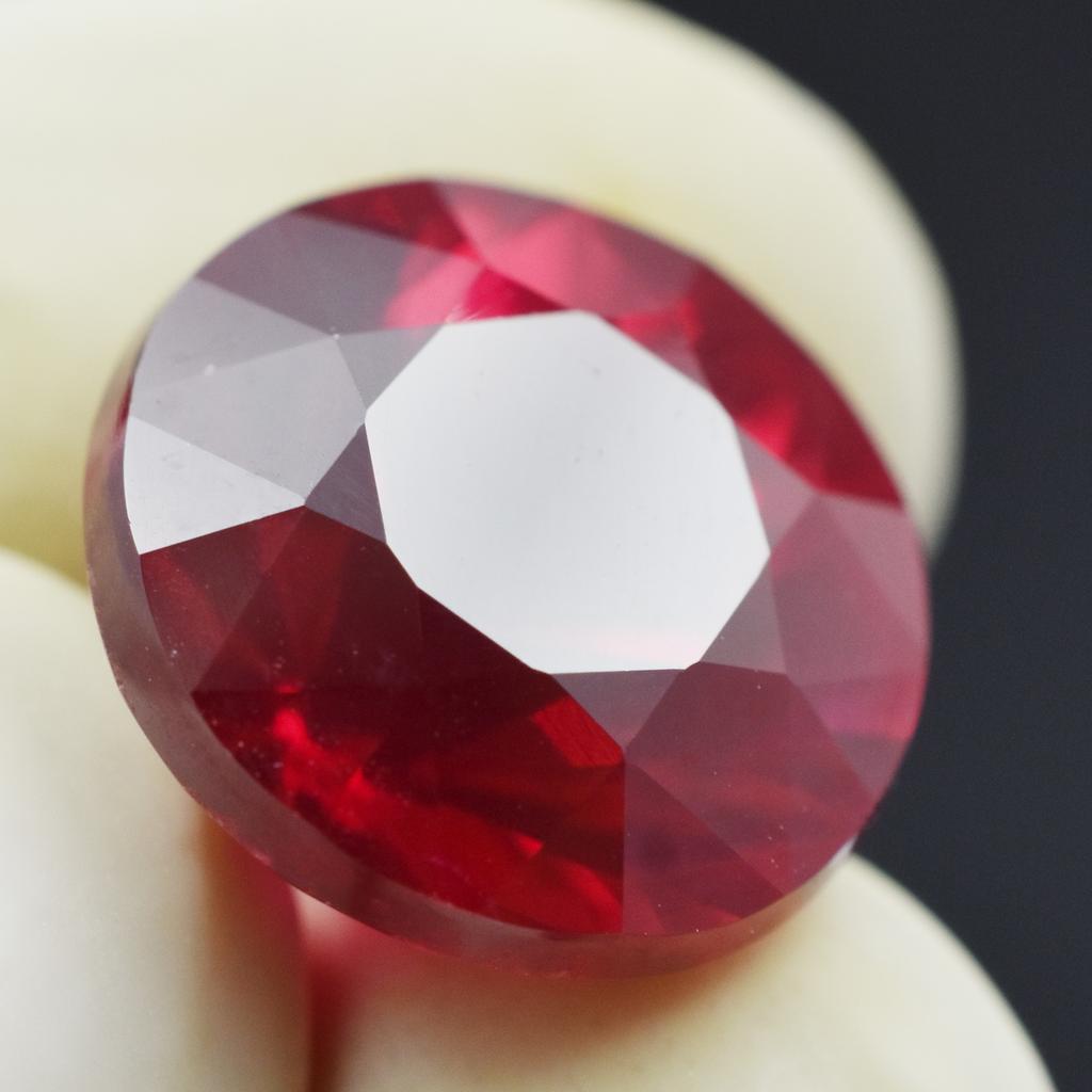 Natural Red Ruby Loose Gemstone 11.65 ct Round Shape for Jewelry Making and Gem Collections