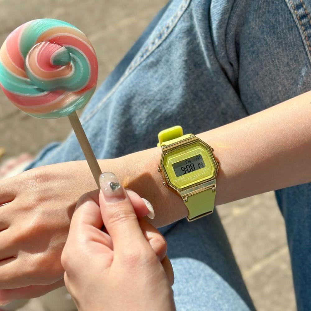 Авторизованный дистрибьютор [Ice watch] Часы Ice watch цифровые женские 022059 ice digit ICE digit daiquiri зеленые маленькие