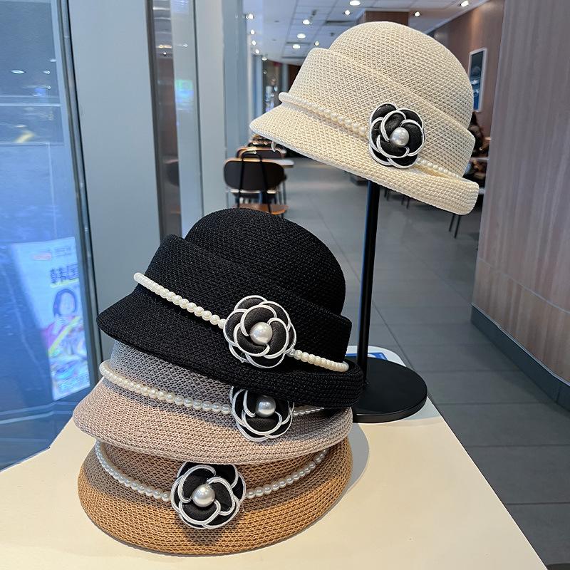 Autumn and winter new Xiaoxiangfeng French top hat fashionable pearl camellia fisherman hat children's versatile washbasin hat