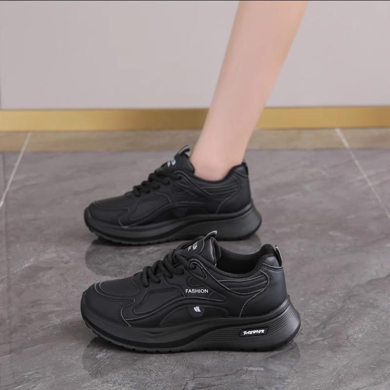 Running and jumping three-in-one test shoes for female junior high school students