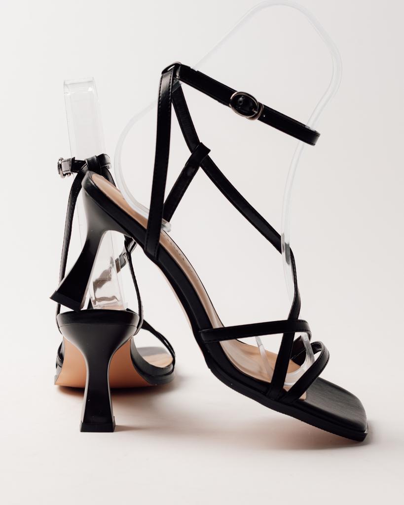 Stiletto Heel Sandals Aifоrmaria 671142 36 Black Leather