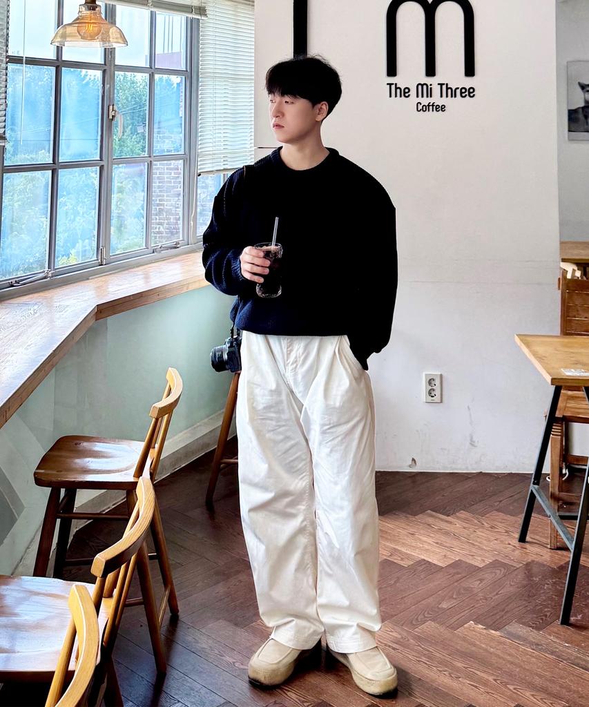 BLOND9 Crew Neck Rib Knit Sweater_Navy