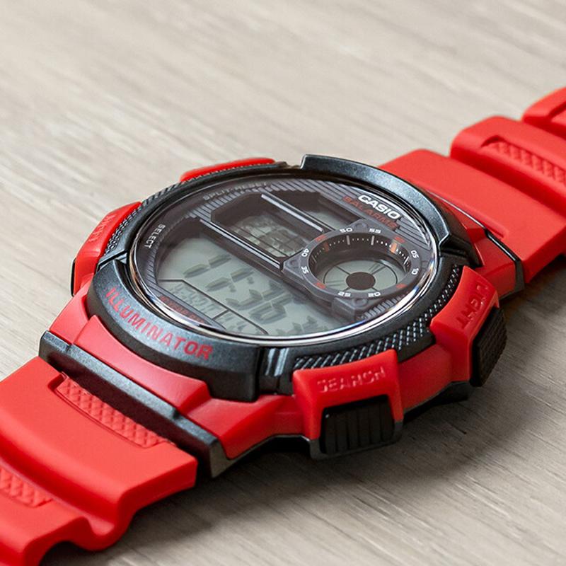 Casio Серия для молодежи Круглый цифровой дисплей Модный тренд Спортивные Водонепроницаемые Кварцевый механизм Ремешок из смолы Часы Мужские часы Красный AE-1000W-4A