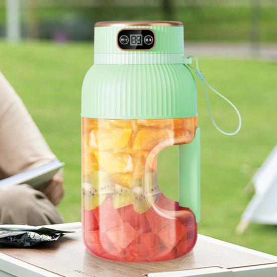 Multifunctional Portable Juicer Cup with Digital Display Large-Capacity USB Rechargeable Cordless Smoothie Blender