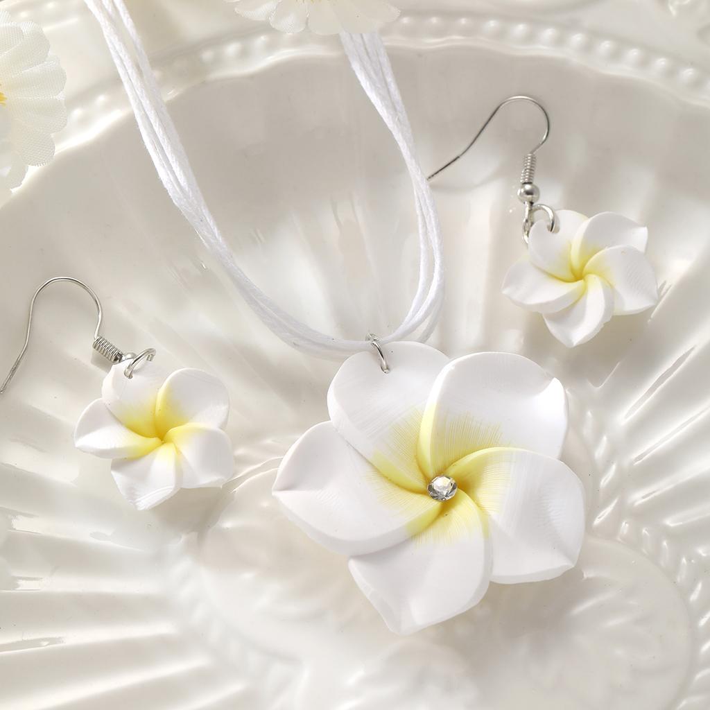 3Pcs Luxury Jewelry Set For Women Vintage Crystal Flower Pendant Necklace and Earrings Exquisite Design Jewelry Party Gifts 2026