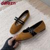 Мода Мода Ремешок с пряжкой Женские туфли-лодочки на плоской подошве с круглым носком Женская обувь с мелким вырезом Замша Женские балетки Танцевальная обувь Новинка