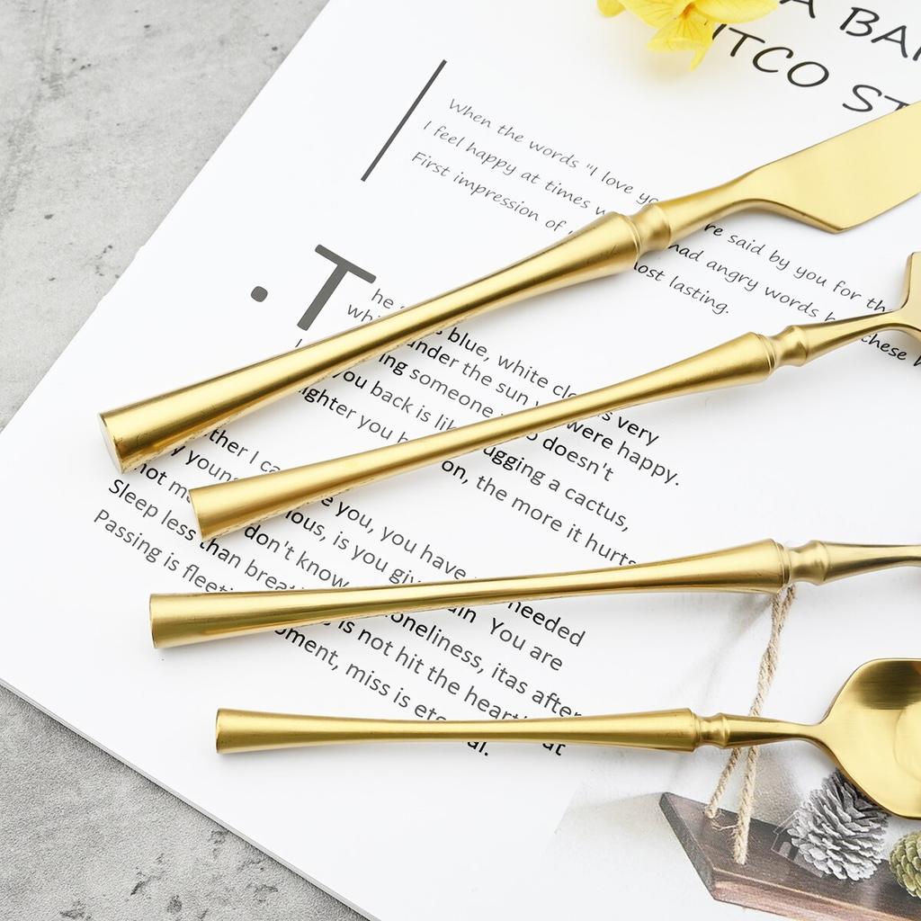 24Pcs Red Gold Cutlery Set 18/10 Stainless Steel Tableware Vintage Knife Fork Coffee Spoon Dinnerware Set Wedding Kitchen Silverware