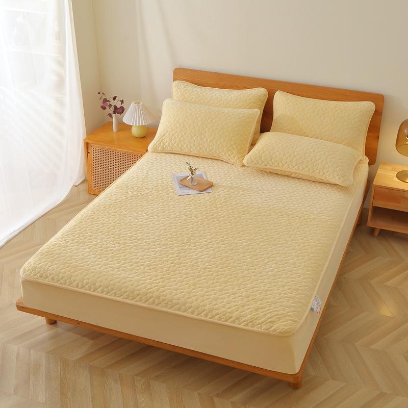 Spring Bedspread Milk Flannel Sheet 4-piece Thickened Bedding Mattress Cover Mattresses