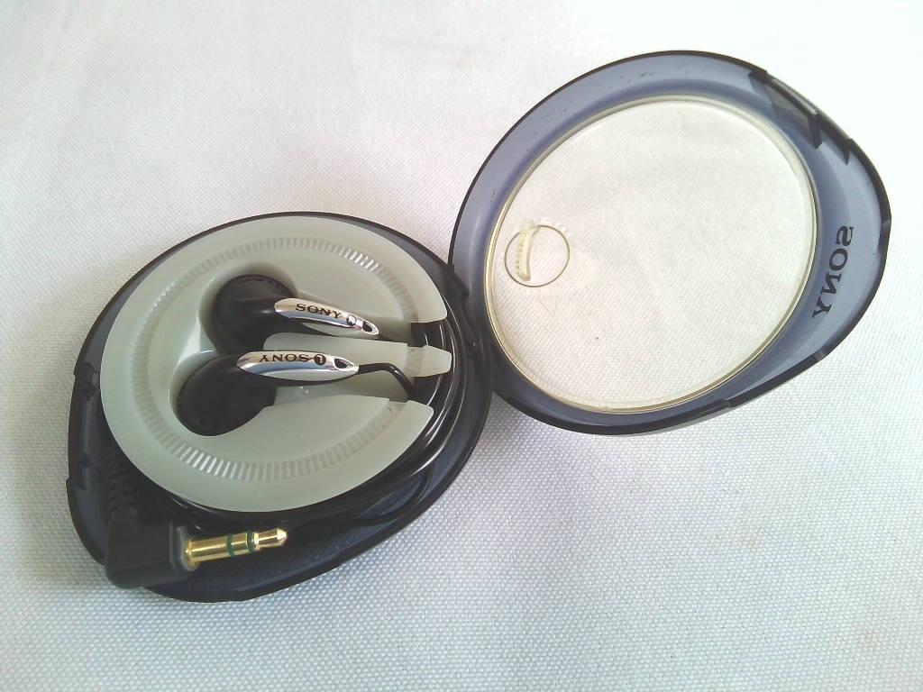 Sony Стерео наушники MDR-E837 Рабочее состояние