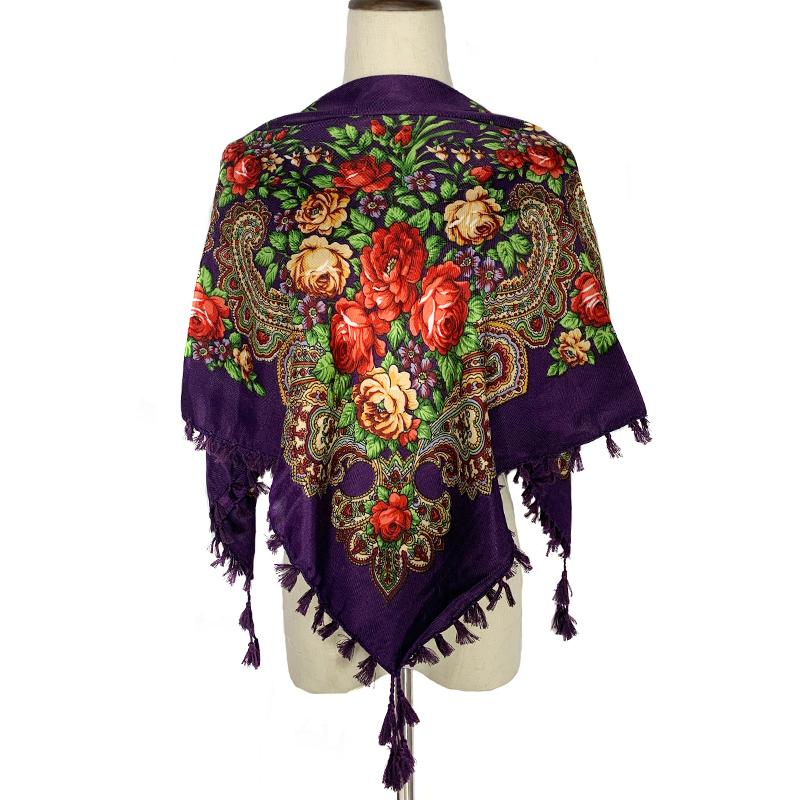 Квадратный шарф с цветочным принтом в русском стиле 90*90 см