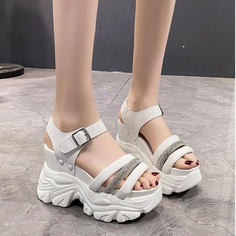 Fashion 2024 Summer New Fashion Roman Sandals Casual Thick Sole Elevated Lightweight Women's Shoes Soft Comfortable and Breathable
