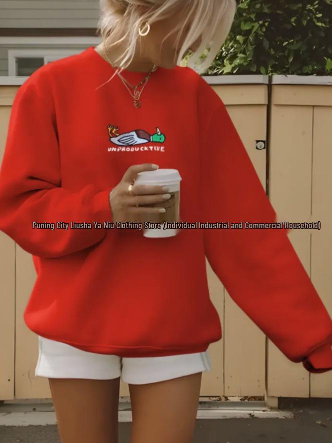 American Fashion Round Neck Sweatshirt: Cute Cartoon Duck Print, Loose Fit, Comfortable for Autumn & Winter.