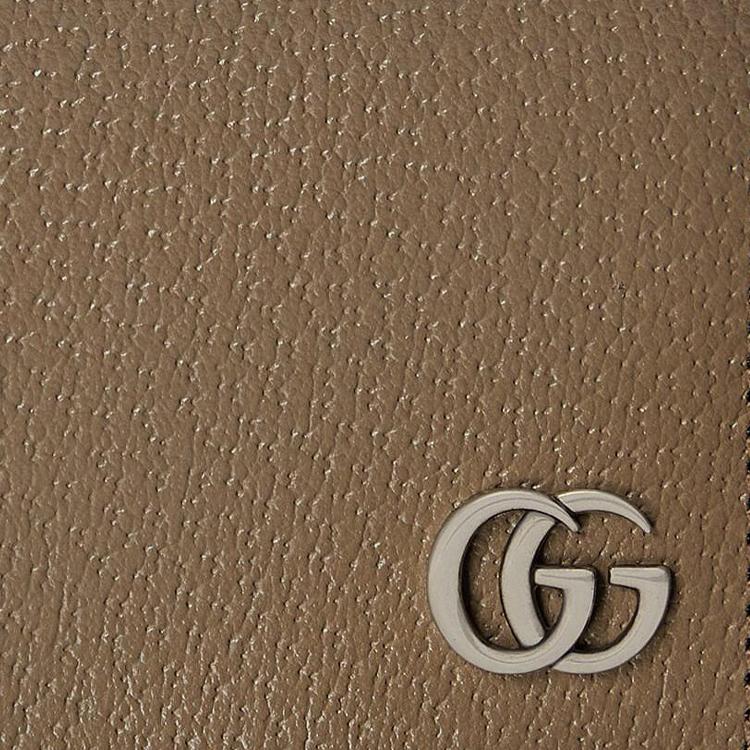 Gucci Двустворчатый кошелек GG Marmont из бежевой зернистой кожи с серебристым логотипом Double G для унисекс, роскошный, для ежедневного использования