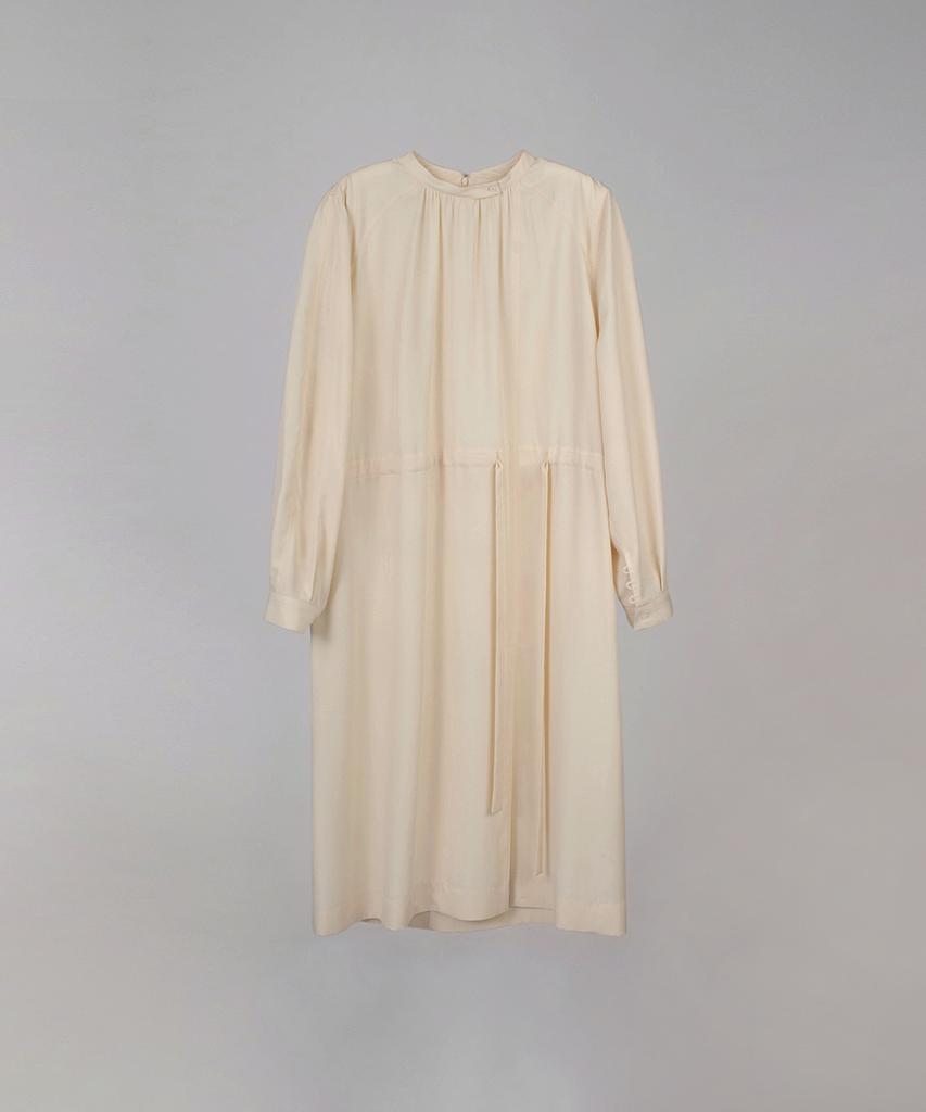 Obeodyupeulleeo Half Neck Shirring Dress_Cream