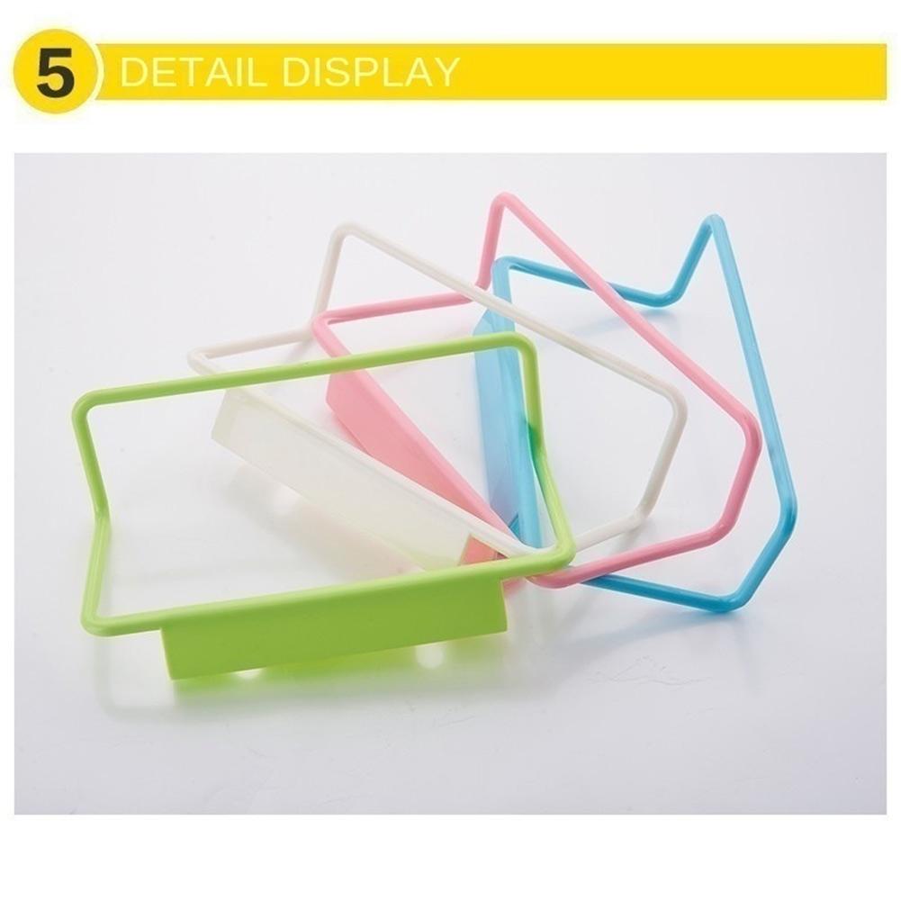 Versatile Plastic Hanging Towel Holder Lightweight & Compact Non Slip Feet