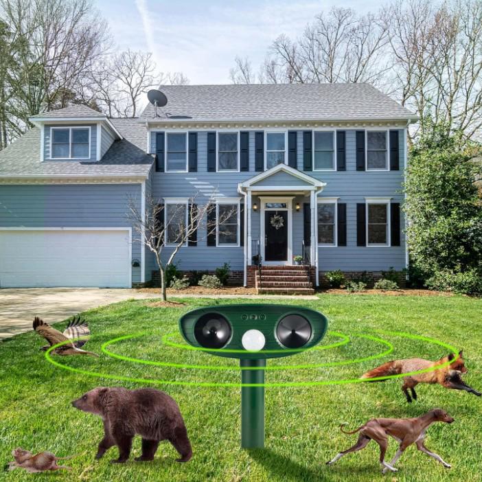 Solar-Powered Ultrasonic Animal Repeller: Deter Mice, Birds, Cats, and Dogs