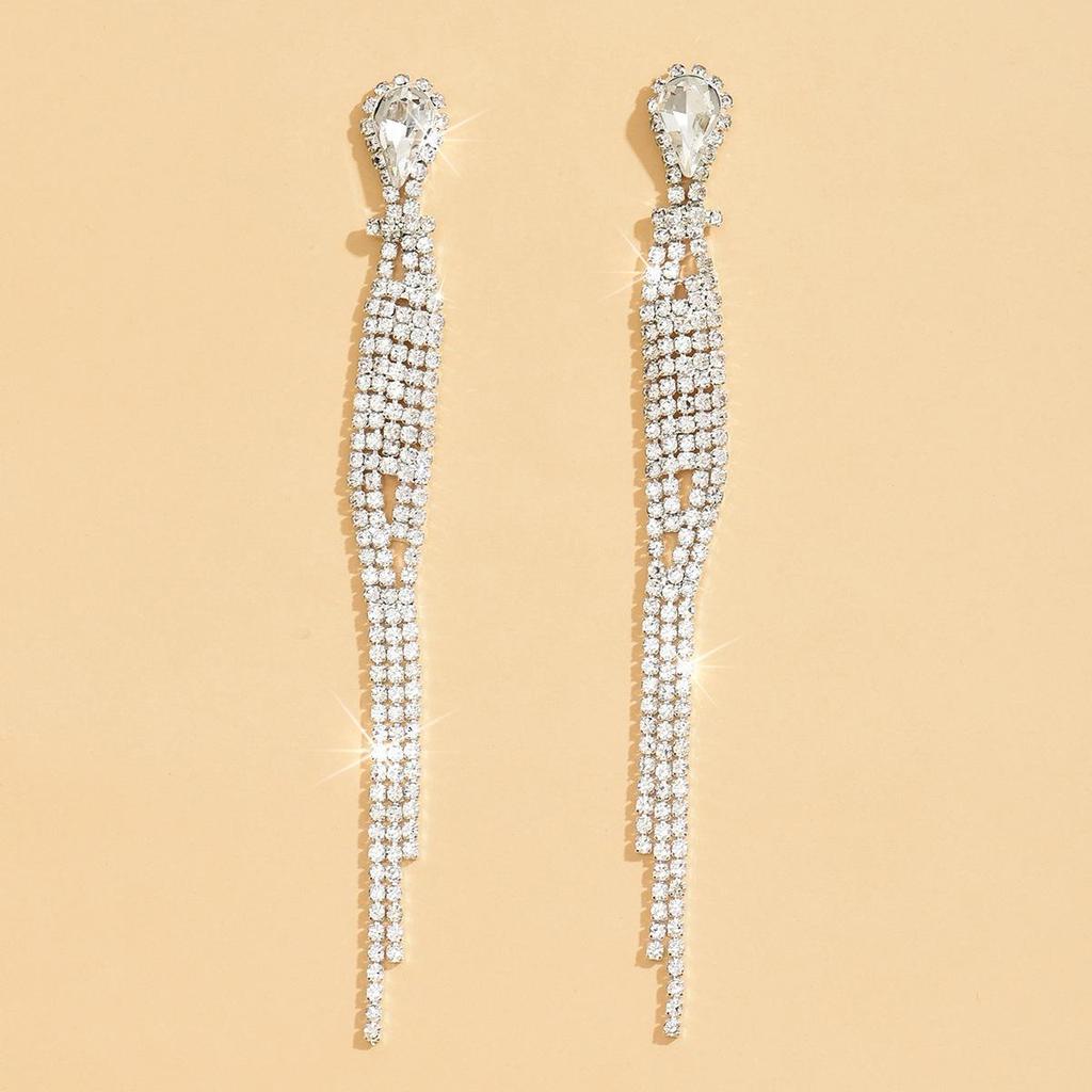Elegant Rhinestone Drop Earrings with Claw Chain Tassel - Versatile, Light Luxury, and Chic High-End Jewelry.