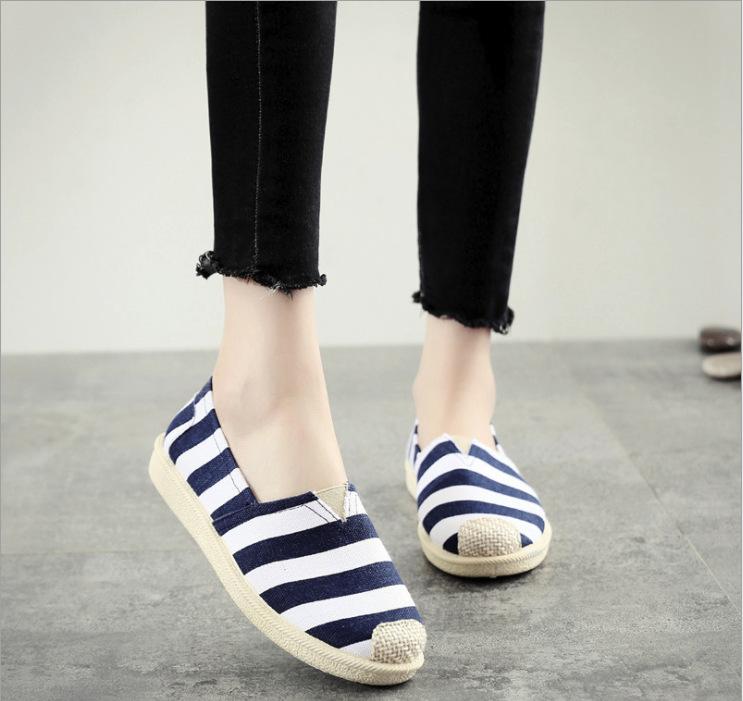 Новая модная обувь из парусины женская студенческая на плоской подошве повседневная рыбацкие туфли ленивая обувь