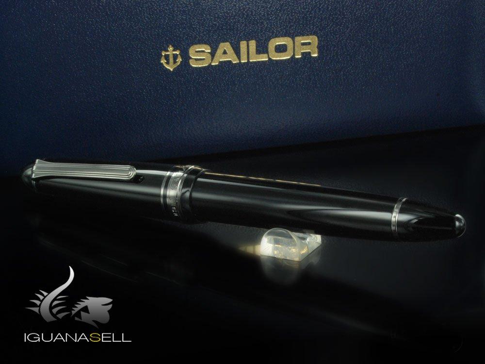 Sailor fountain pen Profit Black Luster Средняя точка 11-3048-420