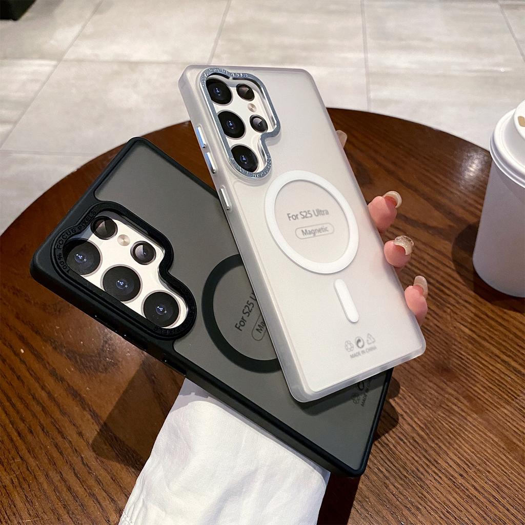 Hardware Camera Frame Frosted Skin Magnetic Phone Case for Apple 16pro Simple High-end Magnetic Phone Case New Style