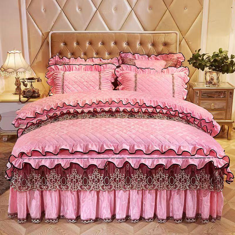 Размер King Size/Queen Size/Twin Size Кружевная утолщенная стеганая юбка-кровать Пододеяльник Наволочка Комплект из четырех предметов Утолщенное теплое постельное белье с вышивкой Высокое качество