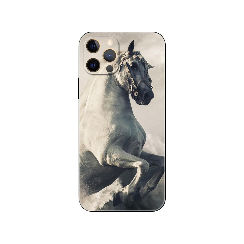 Чехол для телефона Running a horse in a animal pouch для iPhone SE 6 6S 7 8 Plus X 10 XR XS 11 12 13 mini pro MAX, черная задняя крышка из ТПУ